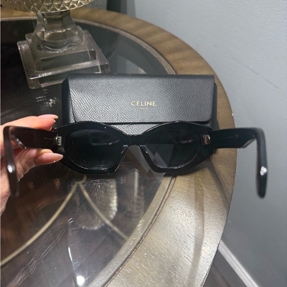 Celine CL40238U 01A 55mm Cat Eye Black Sunglasses / no Celine case - Picture 6 of 9